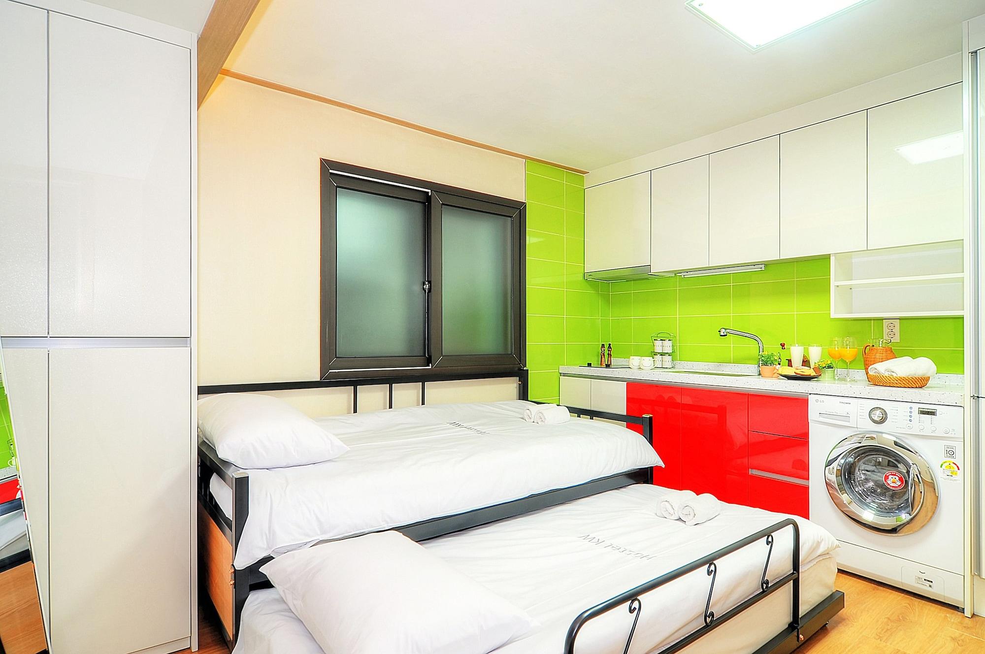 Hostel KW Sinsa Seoul Eksteriør billede