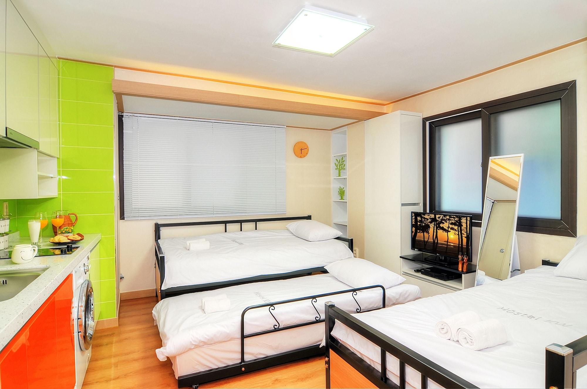 Hostel KW Sinsa Seoul Eksteriør billede